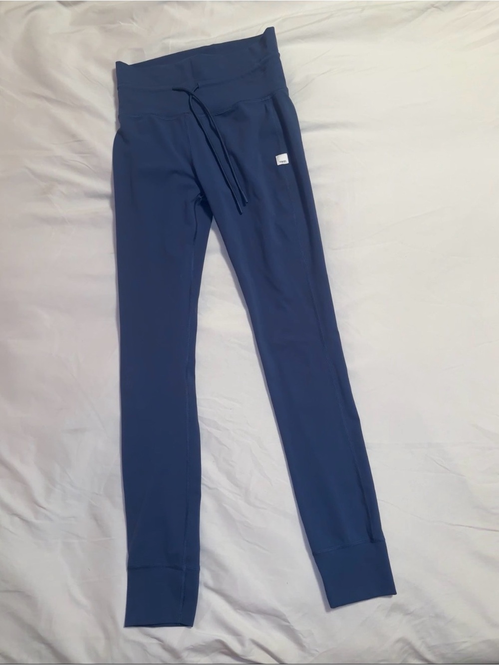 Vuori Daily Leggings. Blue. Size Small